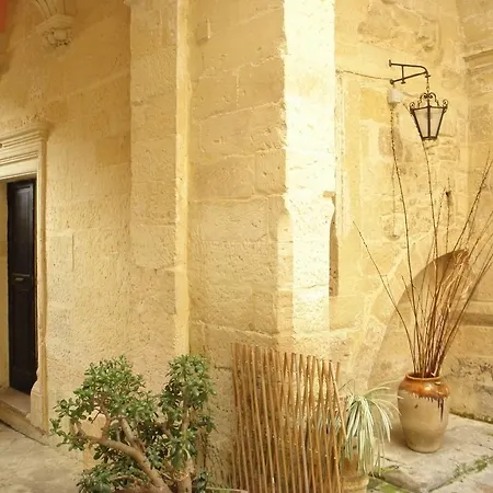 Antica فندق مبيت وإفطار ليتشي